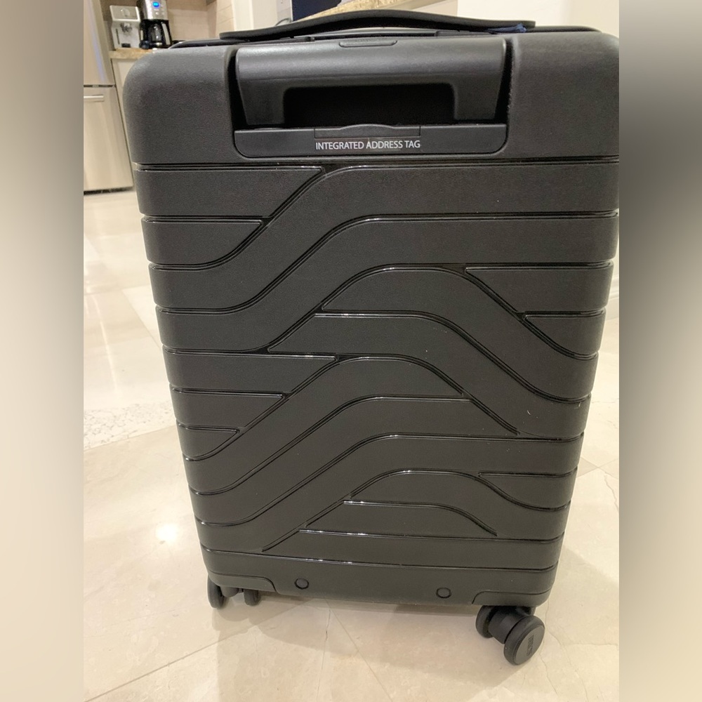 Bric's Ulisse 21" CarryOn Expandable Spinner Luggage Gem